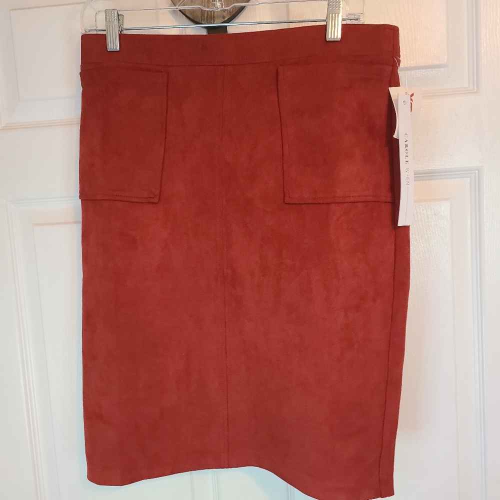 Carol Wren Woman's Pull-On Faux Skirt